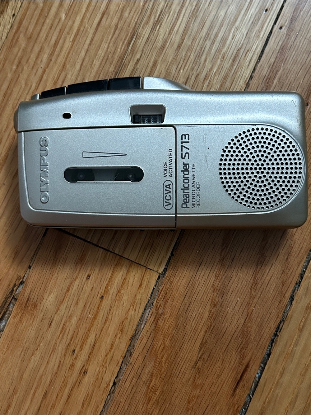 Olympus Portable Voice Recorder - Silver